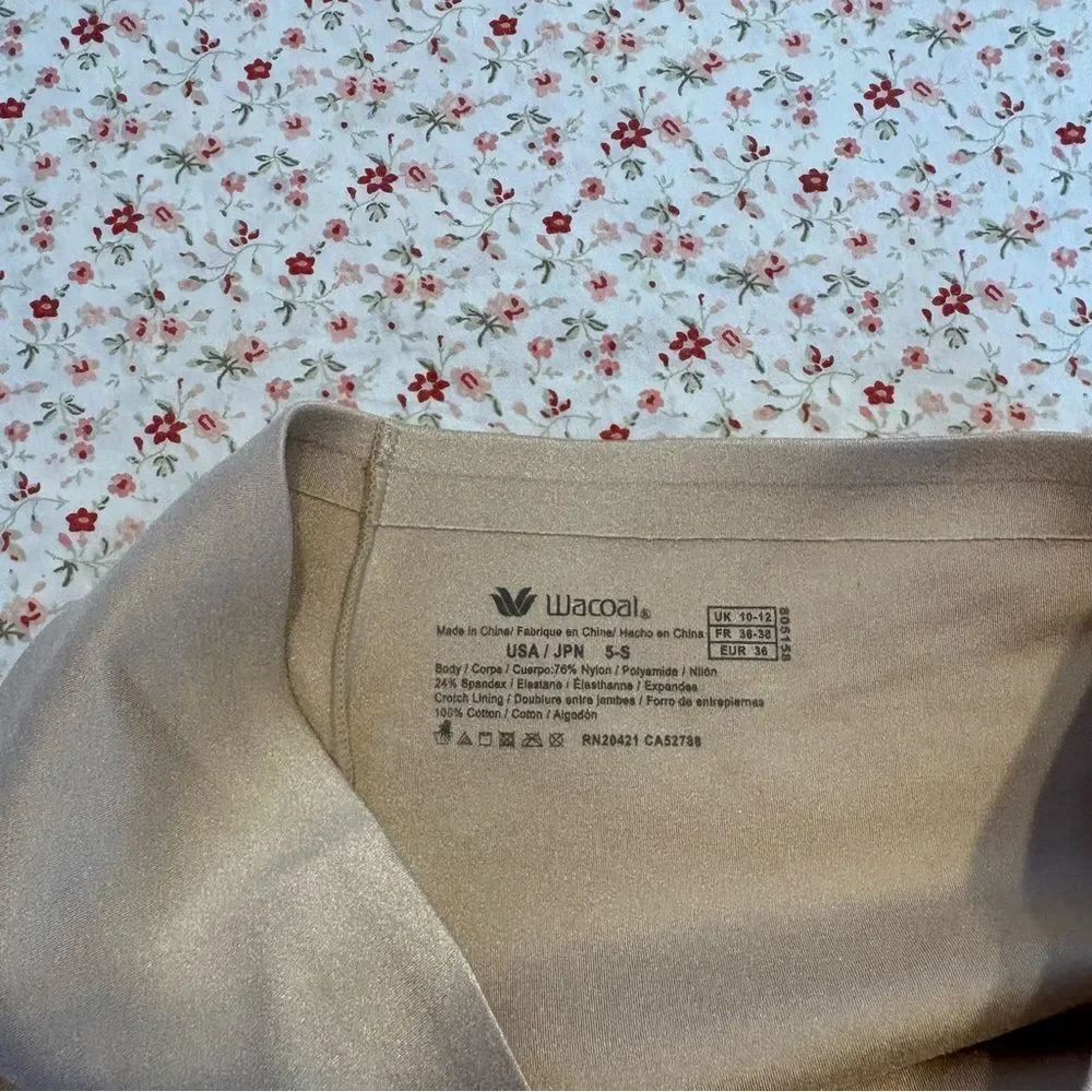 Wacoal High-Waist Shapewear Shorts - Cream